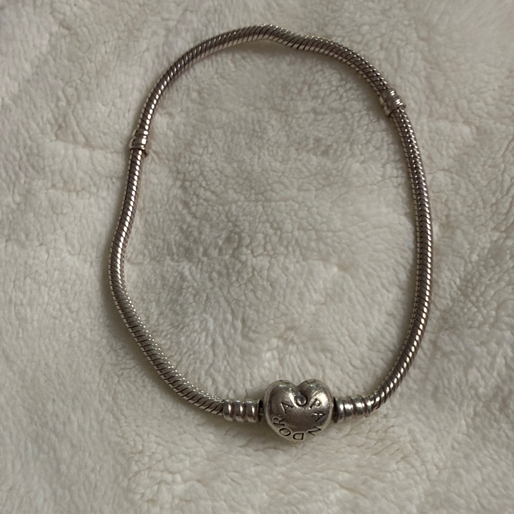 Pandora 8 inch Silver Heart Clasp Snake Chain Bracelet